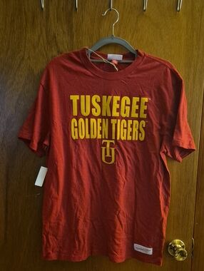 Mitchell & Ness Red Tuskegee Golden Tigers Tshirt Nwt Medium
